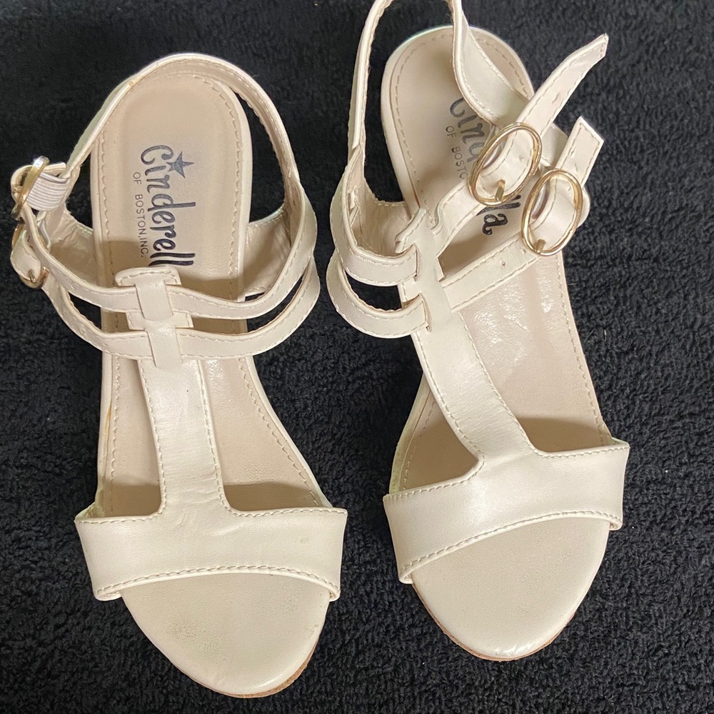 Cinderella Women's Elegant Cream Sandals
